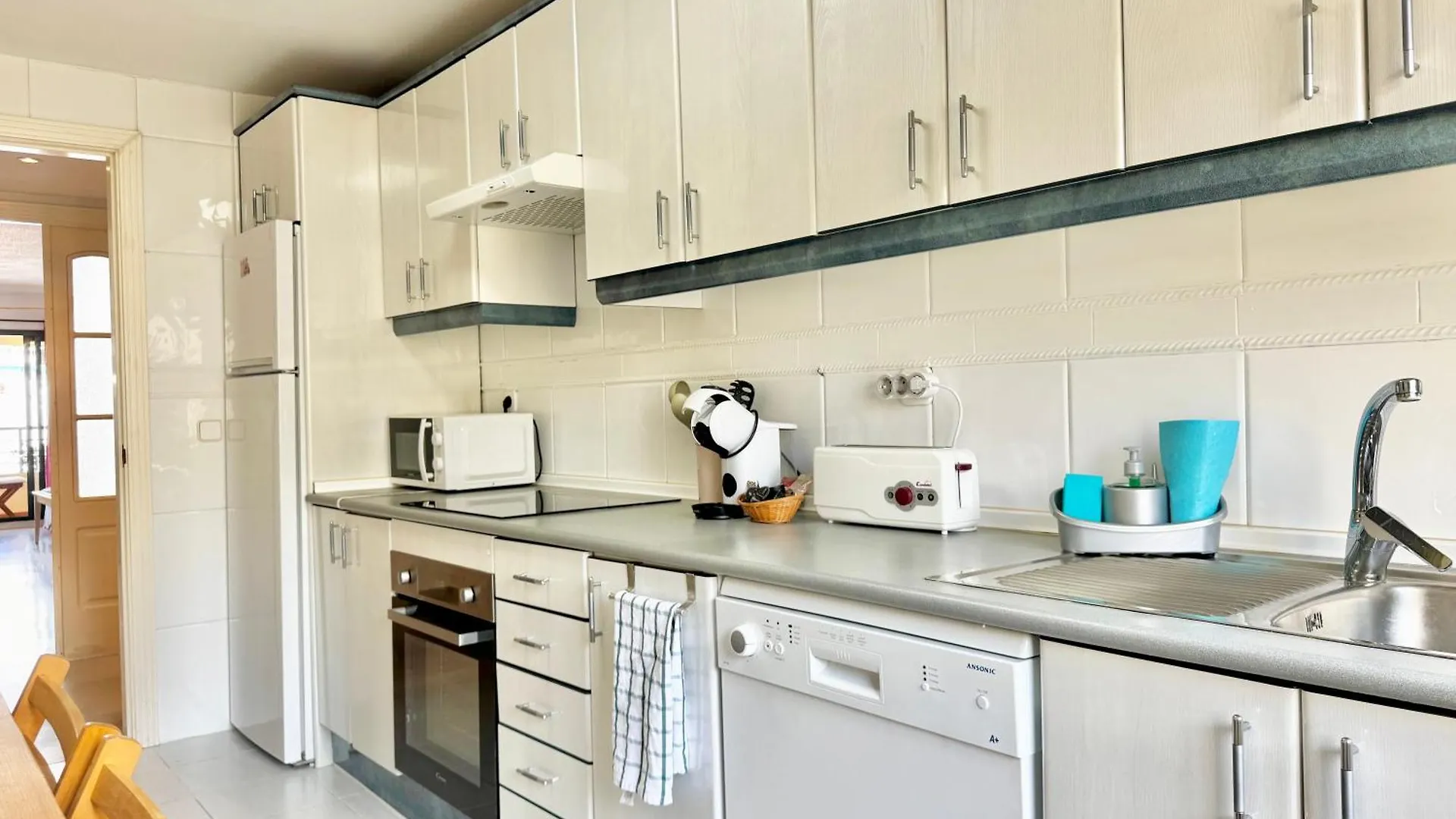 Ricardo Soriano Center Of Marbella - Eaw Homes 0*,